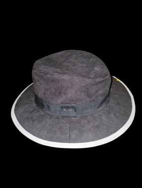 Roxy Black Suede Wide-Brim Bucket Hat with Contrasting Edge